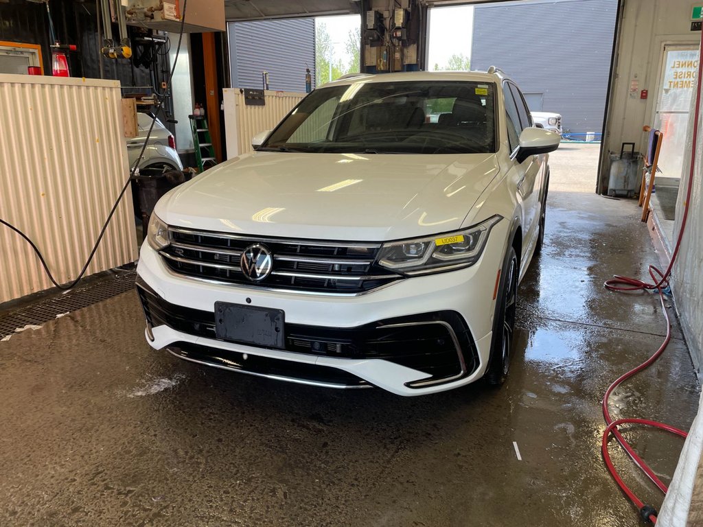 2022 Volkswagen Tiguan in St-Jérôme, Quebec - 1 - w1024h768px