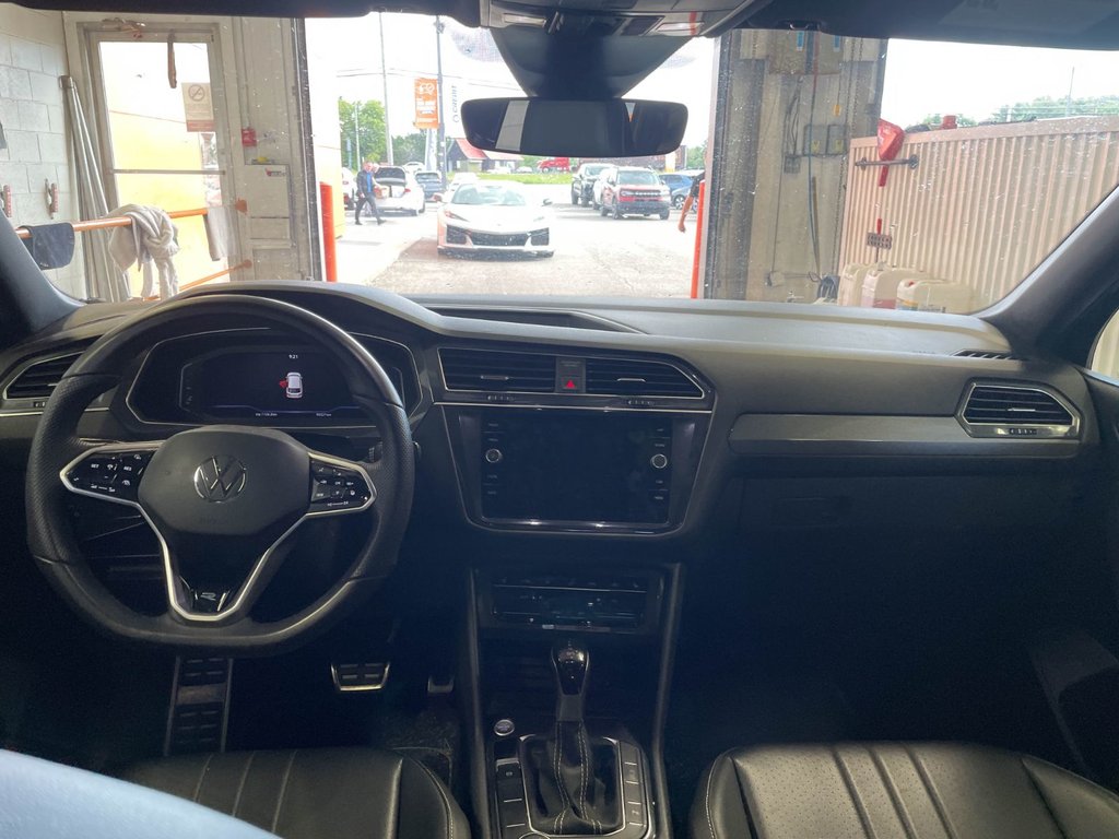 2022 Volkswagen Tiguan in St-Jérôme, Quebec - 12 - w1024h768px