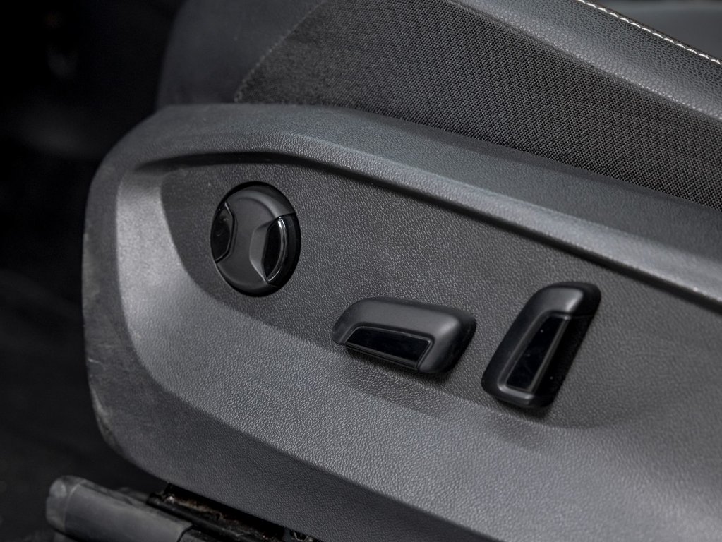 2023 Volkswagen Tiguan in St-Jérôme, Quebec - 25 - w1024h768px