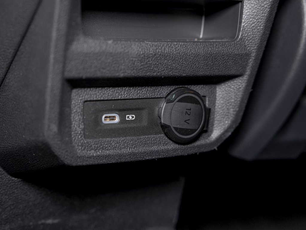 2023 Volkswagen Tiguan in St-Jérôme, Quebec - 30 - w1024h768px