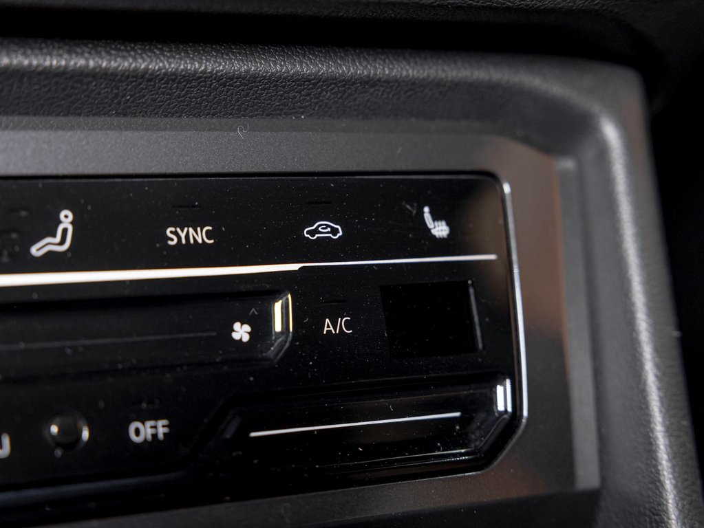 2023 Volkswagen Tiguan in St-Jérôme, Quebec - 23 - w1024h768px