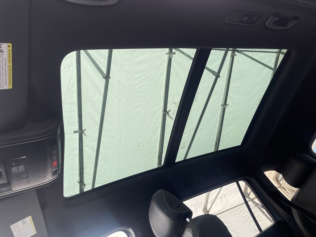 Volkswagen Tiguan  2023 à St-Jérôme, Québec - 3 - w1024h768px