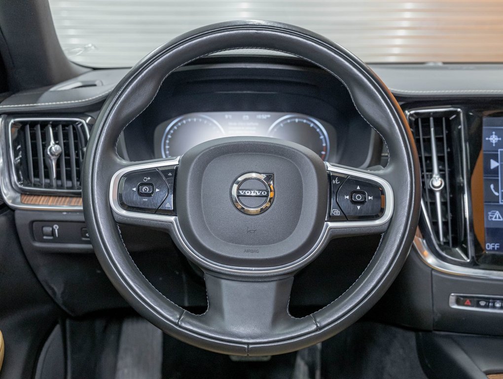 Volvo S60  2022 à St-Jérôme, Québec - 14 - w1024h768px