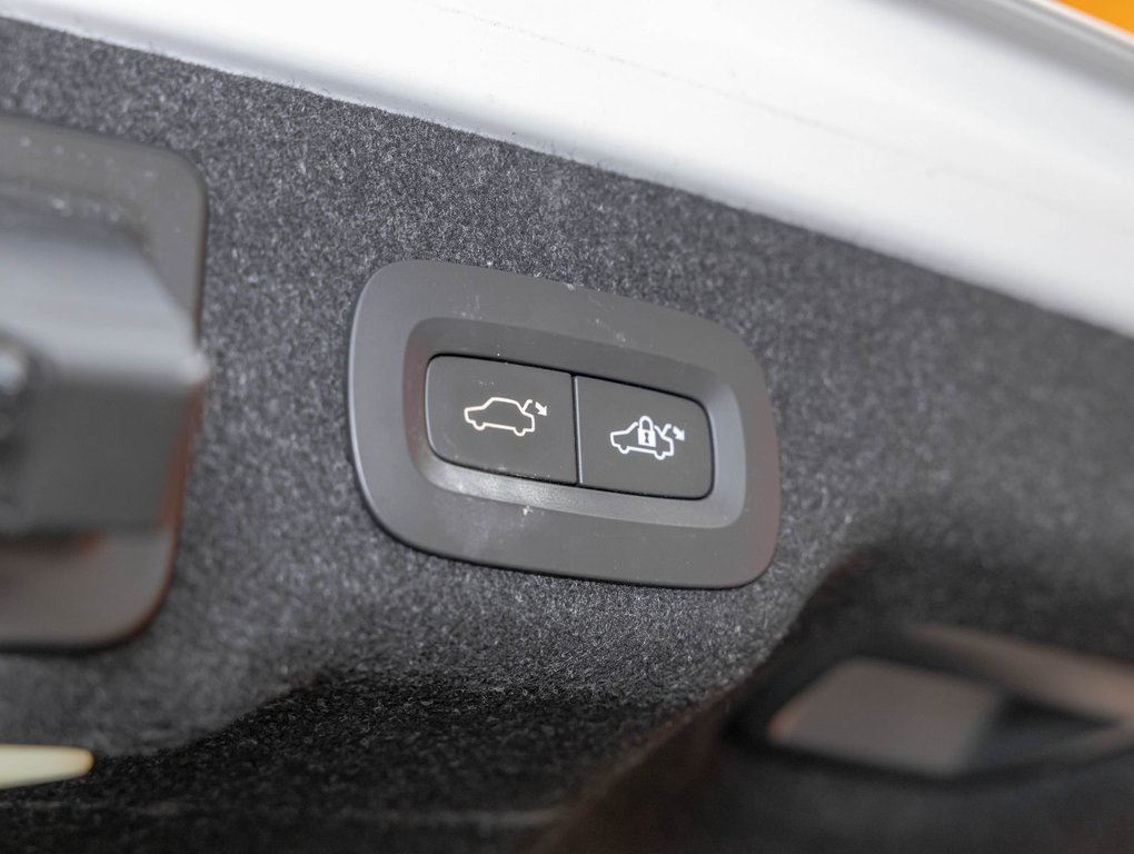 Volvo S90  2018 à St-Jérôme, Québec - 32 - w1024h768px