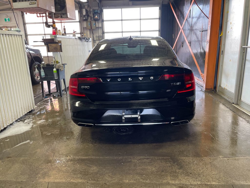 2018 Volvo S90 in St-Jérôme, Quebec - 8 - w1024h768px