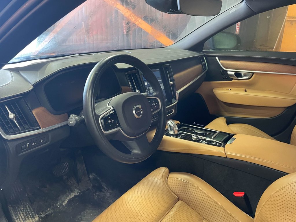 2018 Volvo S90 in St-Jérôme, Quebec - 4 - w1024h768px