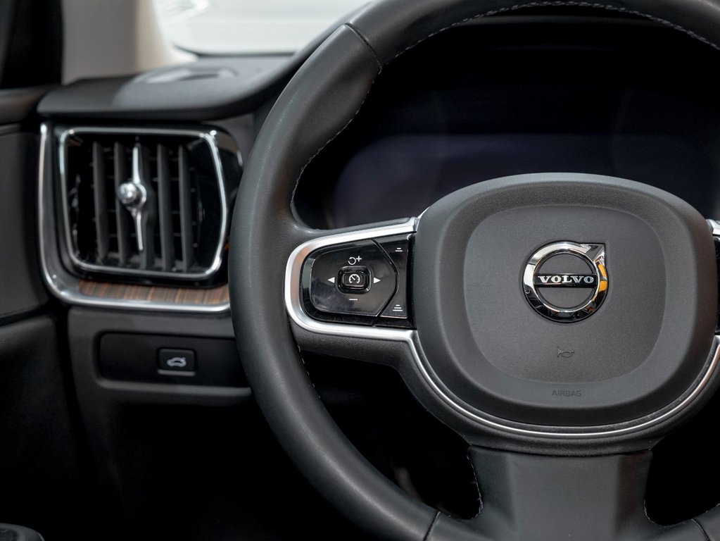 Volvo V60  2023 à St-Jérôme, Québec - 15 - w1024h768px