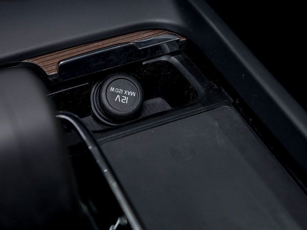 2022 Volvo XC60 Recharge in St-Jérôme, Quebec - 25 - w1024h768px