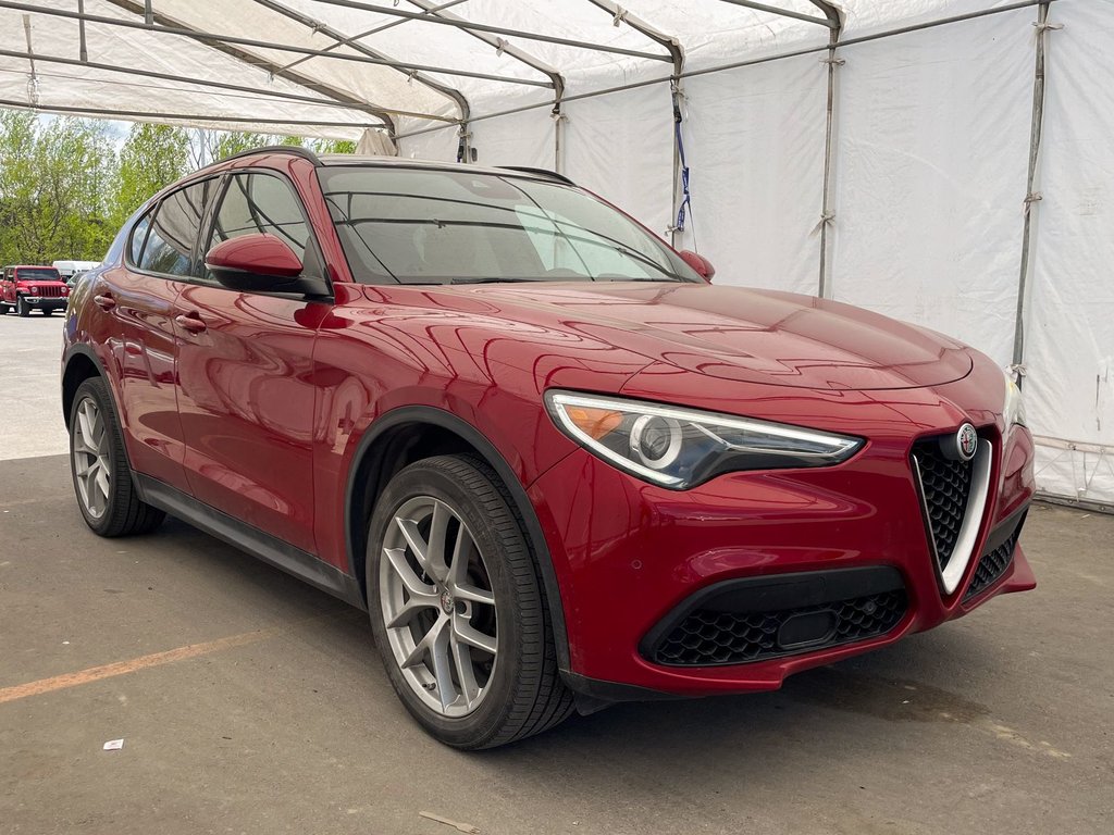 2018 Alfa Romeo Stelvio in St-Jérôme, Quebec - 12 - w1024h768px