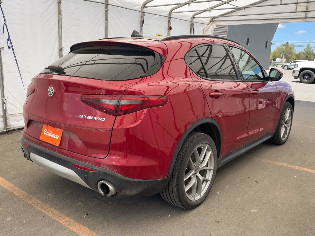 2018 Alfa Romeo Stelvio in St-Jérôme, Quebec - 10 - w1024h768px