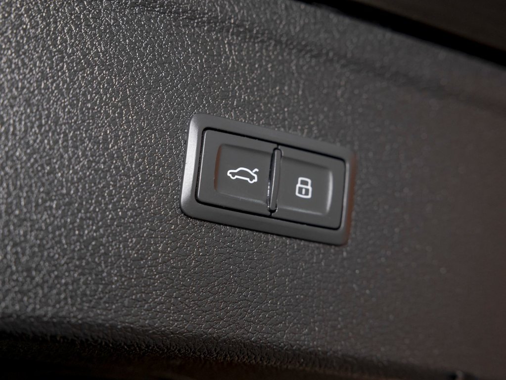 2019 Audi Q5 in St-Jérôme, Quebec - 32 - w1024h768px