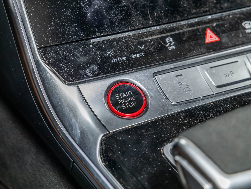 2025 Audi RS 6 Avant in St-Jérôme, Quebec - 17 - w1024h768px