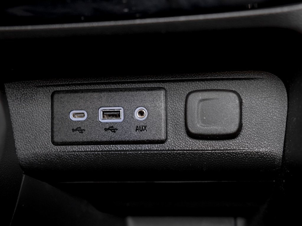 2023 Buick Encore GX in St-Jérôme, Quebec - 21 - w1024h768px