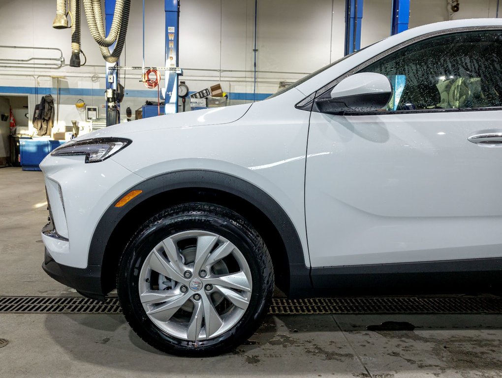 Buick Encore GX  2026 à St-Jérôme, Québec - 33 - w1024h768px