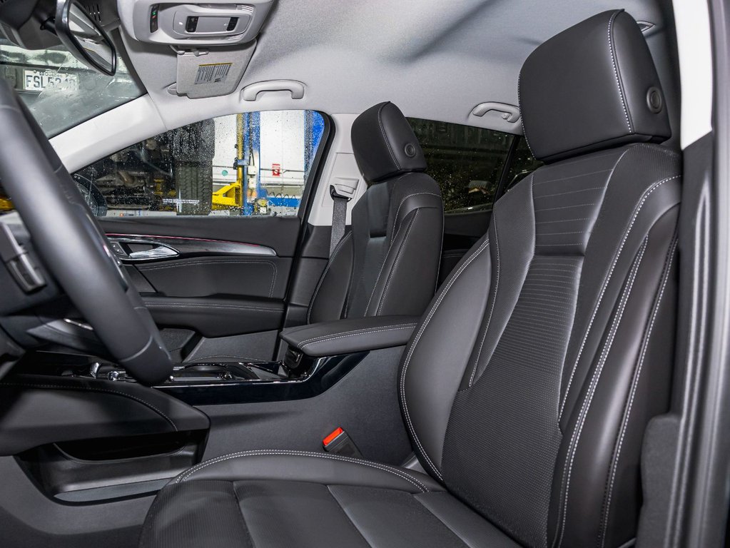 2025 Buick Envision in St-Jérôme, Quebec - 11 - w1024h768px