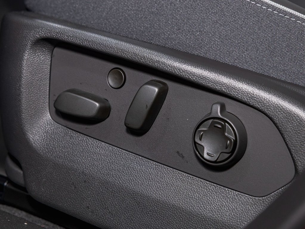 2025 Buick Envision in St-Jérôme, Quebec - 25 - w1024h768px