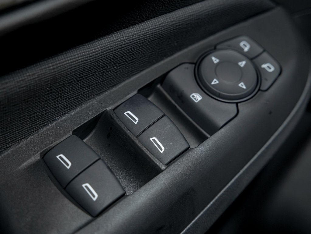 2026 Buick Envista in St-Jérôme, Quebec - 23 - w1024h768px