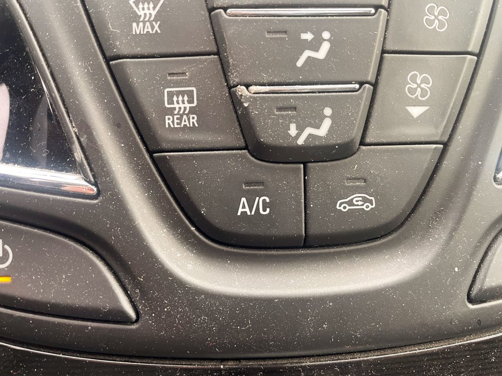 2015 Buick Regal in St-Jérôme, Quebec - 17 - w1024h768px