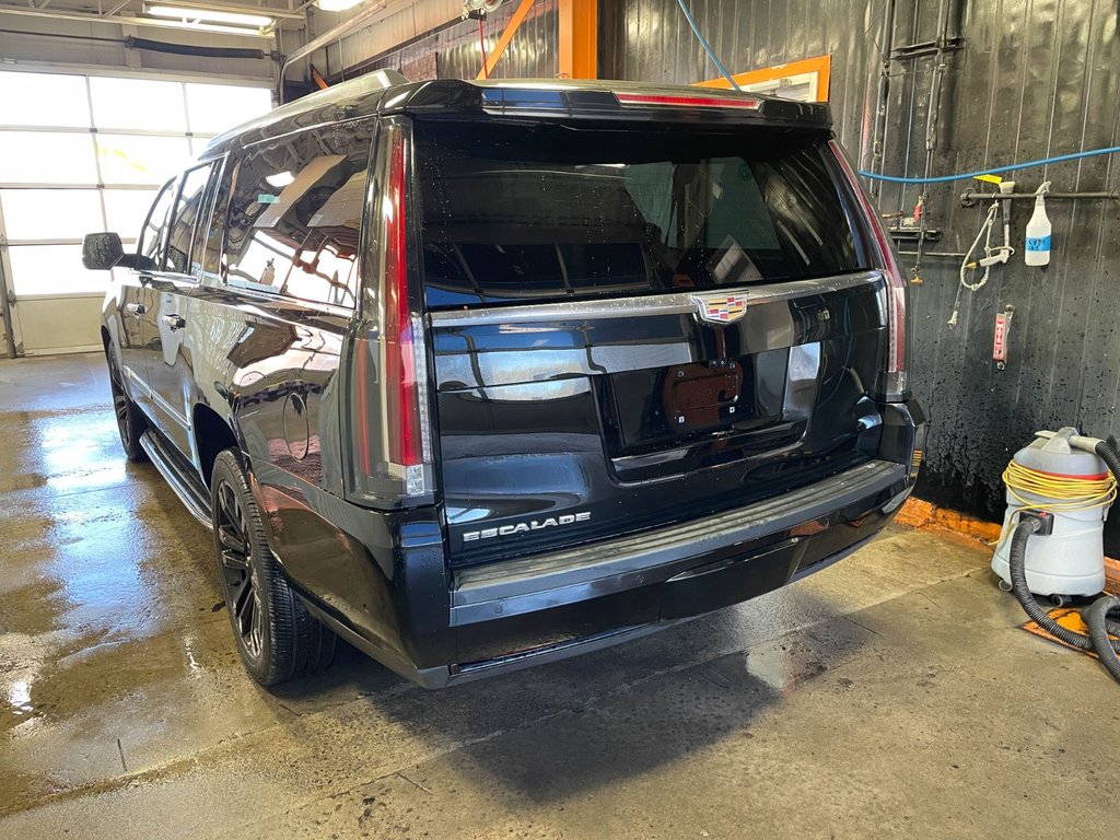 2020 Cadillac Escalade ESV in St-Jérôme, Quebec - 8 - w1024h768px