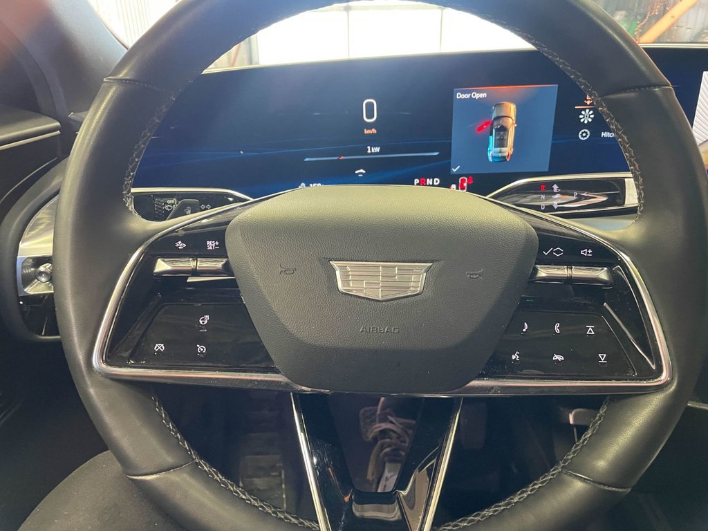 2024 Cadillac LYRIQ in St-Jérôme, Quebec - 16 - w1024h768px