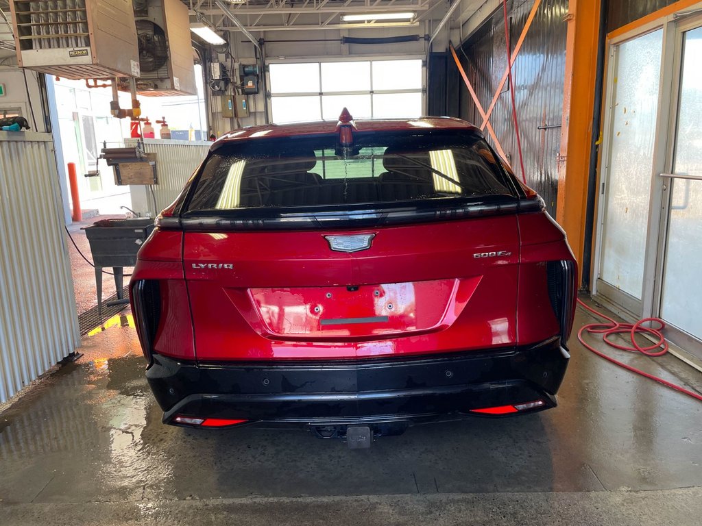2024 Cadillac LYRIQ in St-Jérôme, Quebec - 9 - w1024h768px
