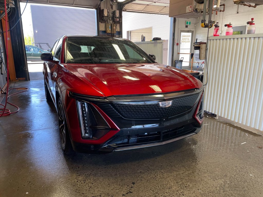 2024 Cadillac LYRIQ in St-Jérôme, Quebec - 12 - w1024h768px