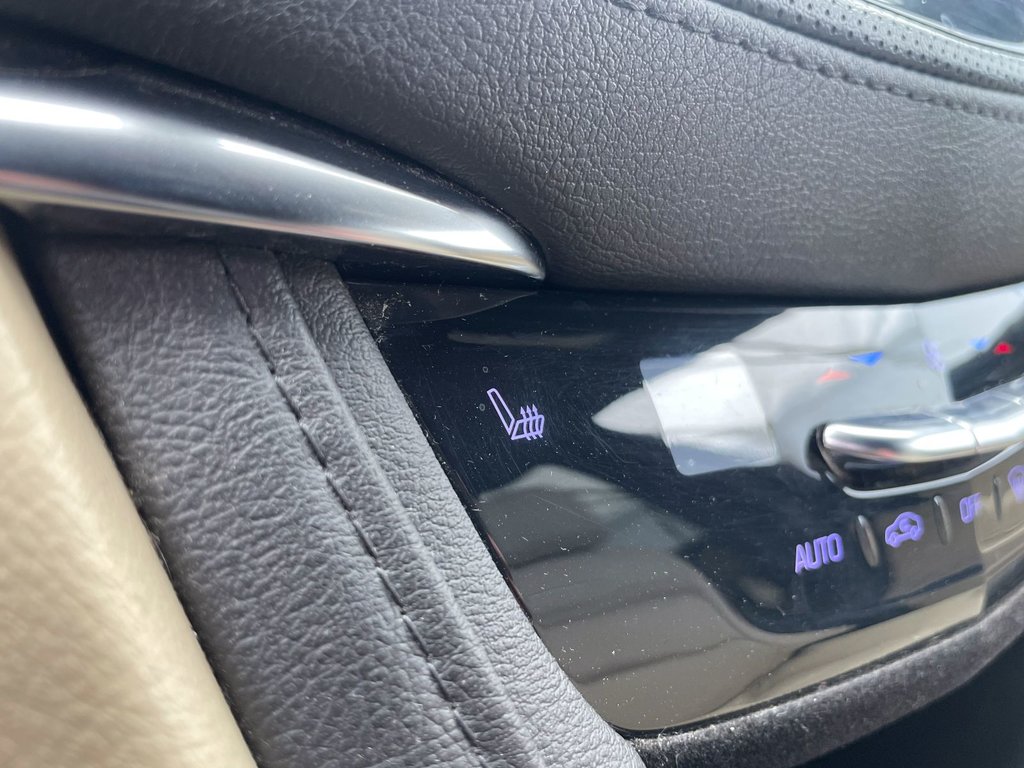 2019 Cadillac XT5 in St-Jérôme, Quebec - 12 - w1024h768px