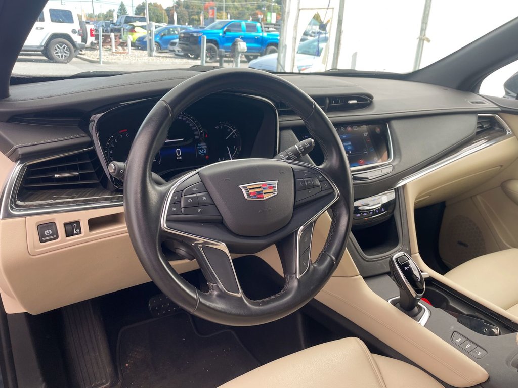 Cadillac XT5  2019 à St-Jérôme, Québec - 3 - w1024h768px