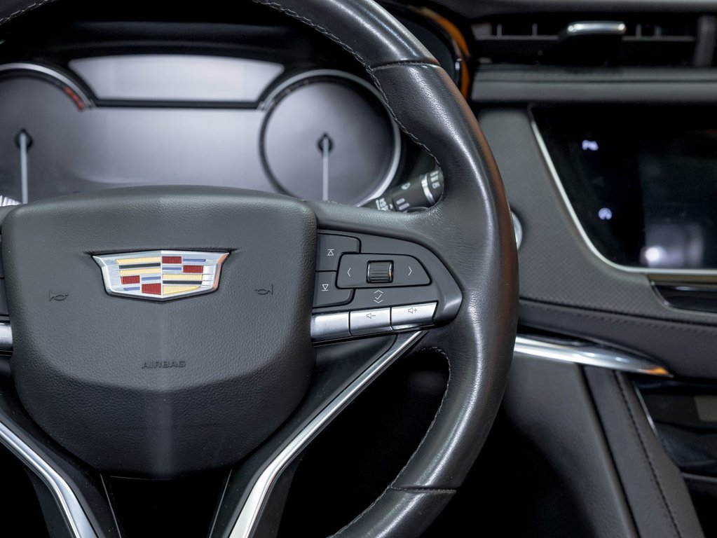 2023 Cadillac XT6 in St-Jérôme, Quebec - 16 - w1024h768px
