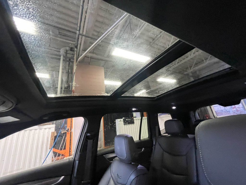 Cadillac XT6  2023 à St-Jérôme, Québec - 3 - w1024h768px