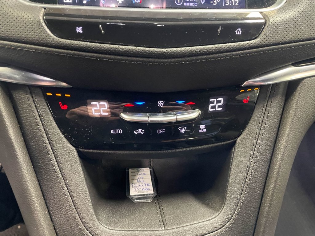 Cadillac XT6  2023 à St-Jérôme, Québec - 13 - w1024h768px