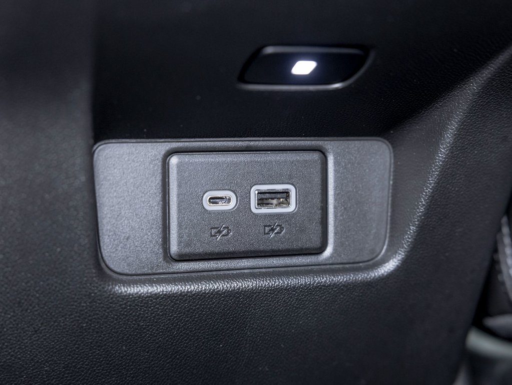 2023 Cadillac XT6 in St-Jérôme, Quebec - 32 - w1024h768px