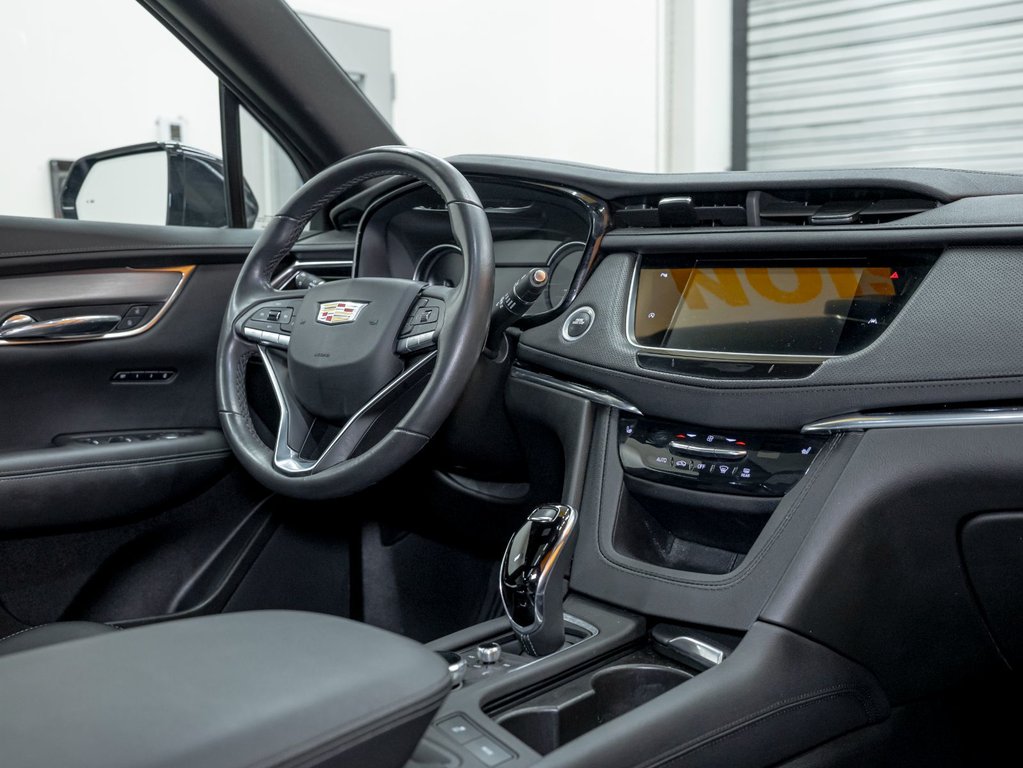 2023 Cadillac XT6 in St-Jérôme, Quebec - 30 - w1024h768px