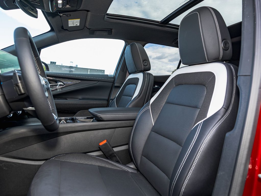 2025 Chevrolet Blazer EV in St-Jérôme, Quebec - 11 - w1024h768px