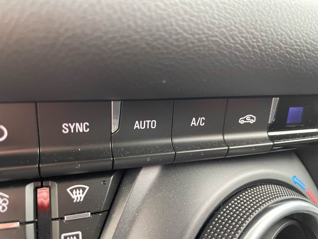 2020 Chevrolet Blazer in St-Jérôme, Quebec - 14 - w1024h768px