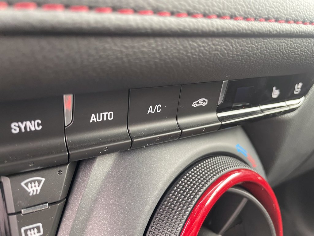 2023 Chevrolet Blazer in St-Jérôme, Quebec - 17 - w1024h768px