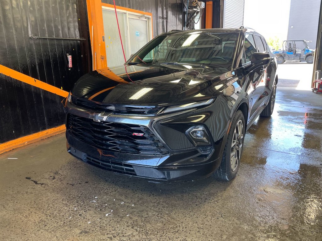 Chevrolet Blazer  2025 à St-Jérôme, Québec - 1 - w1024h768px