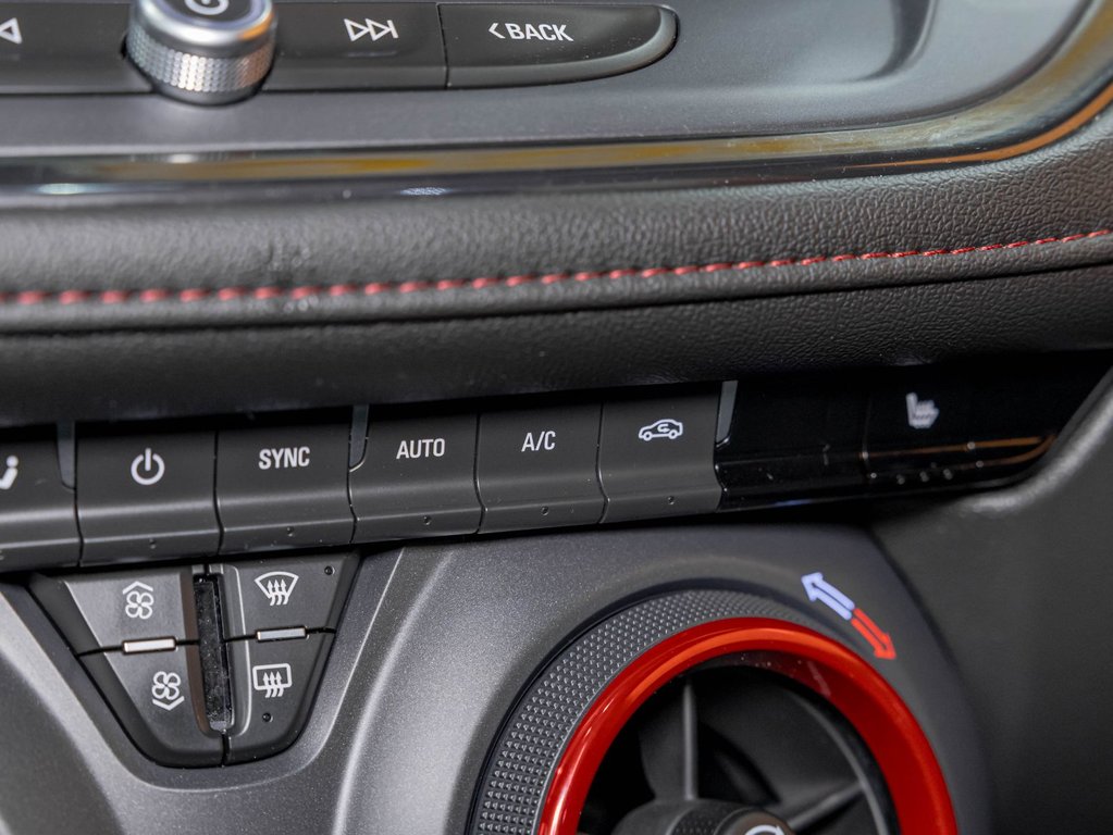 2025 Chevrolet Blazer in St-Jérôme, Quebec - 23 - w1024h768px