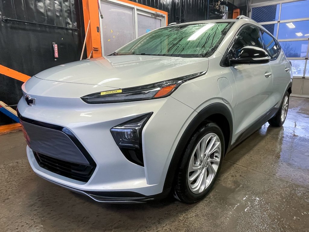 2022 Chevrolet Bolt EUV in St-Jérôme, Quebec - 1 - w1024h768px