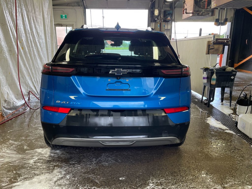 2022 Chevrolet Bolt EUV in St-Jérôme, Quebec - 6 - w1024h768px