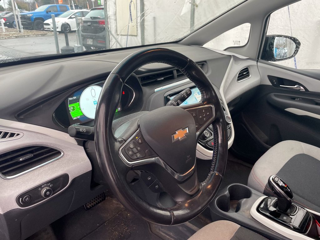 2020 Chevrolet Bolt EV in St-Jérôme, Quebec - 3 - w1024h768px