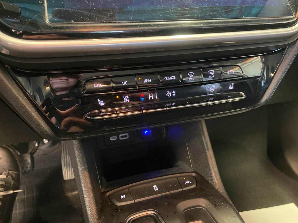 2022 Chevrolet Bolt EV in St-Jérôme, Quebec - 12 - w1024h768px
