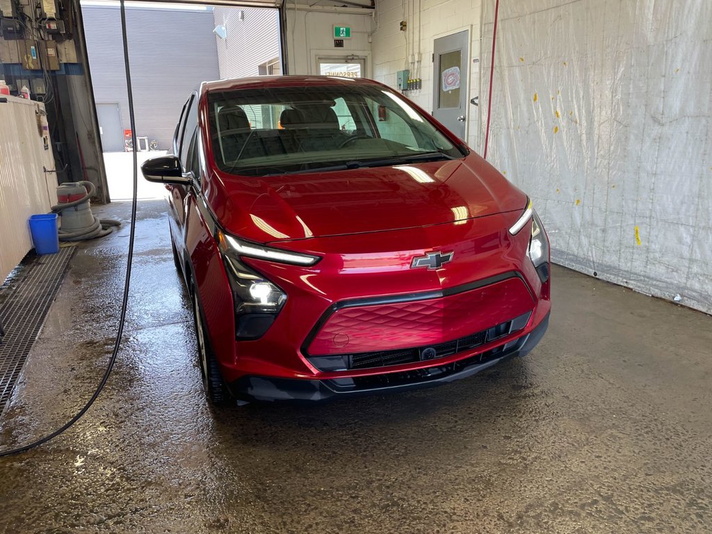 2022 Chevrolet Bolt EV in St-Jérôme, Quebec - 9 - w1024h768px