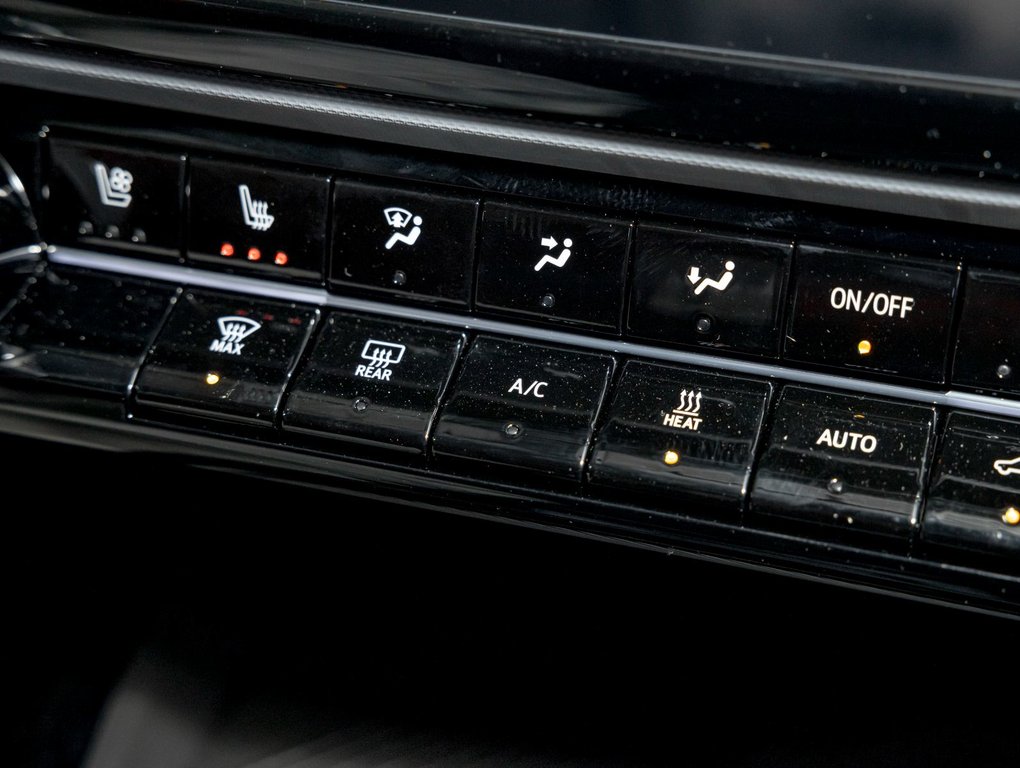 2027 Chevrolet Bolt EV in St-Jérôme, Quebec - 22 - w1024h768px