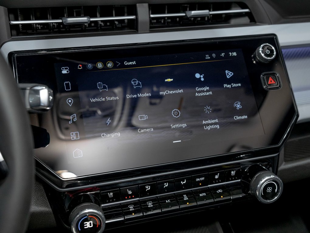 2027 Chevrolet Bolt EV in St-Jérôme, Quebec - 17 - w1024h768px