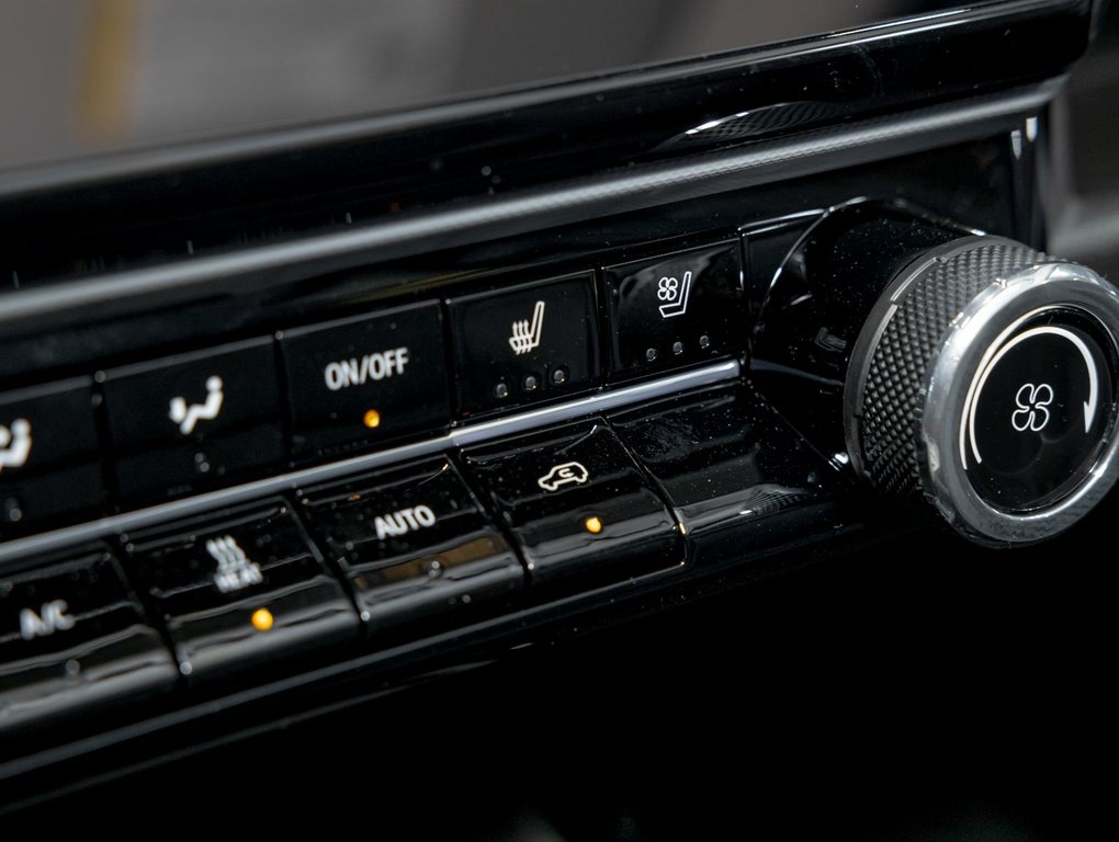 2027 Chevrolet Bolt EV in St-Jérôme, Quebec - 20 - w1024h768px