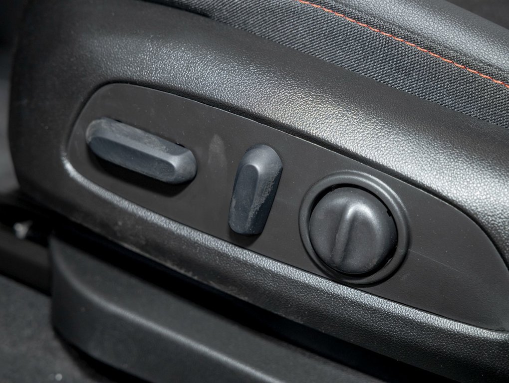 2027 Chevrolet Bolt EV in St-Jérôme, Quebec - 24 - w1024h768px