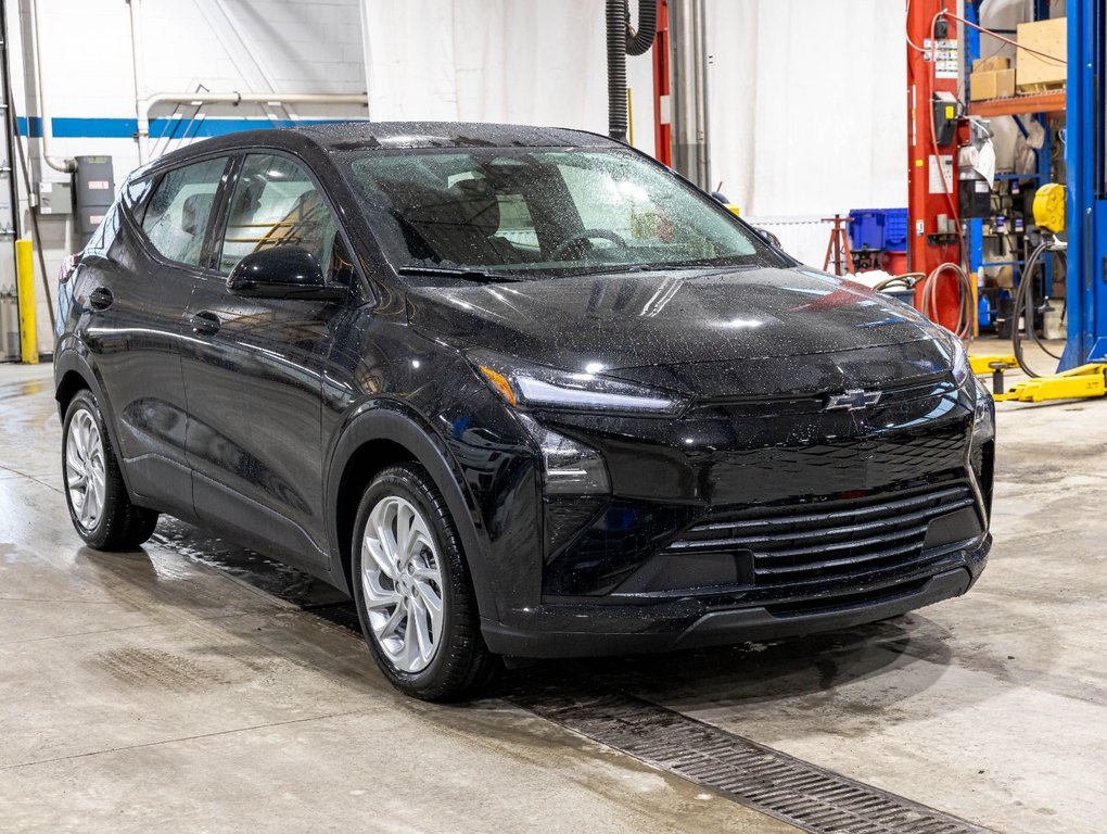 2027 Chevrolet Bolt EV in St-Jérôme, Quebec - 10 - w1024h768px