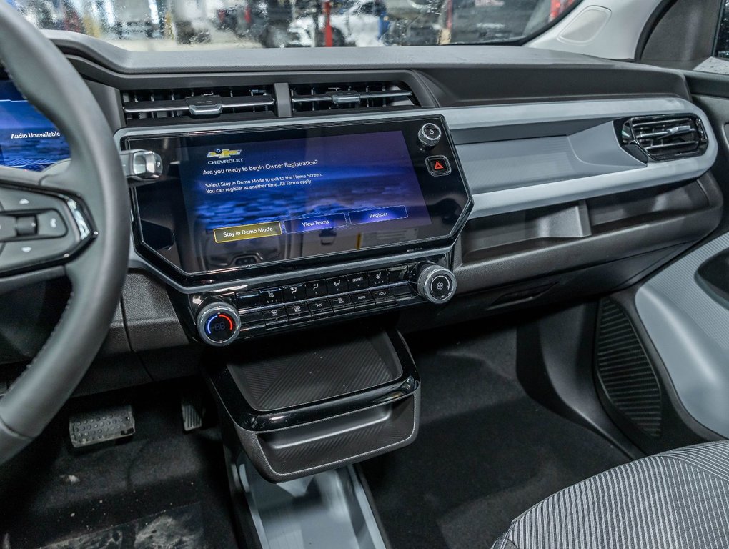 2027 Chevrolet Bolt EV in St-Jérôme, Quebec - 19 - w1024h768px