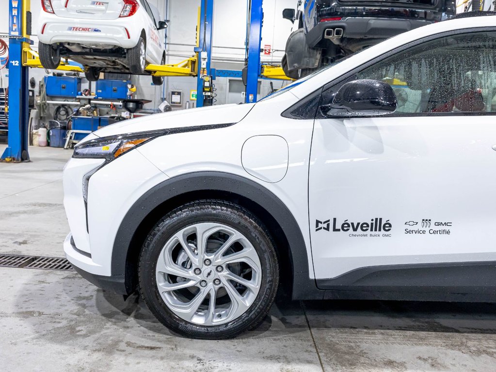 2027 Chevrolet Bolt in St-Jérôme, Quebec - 32 - w1024h768px